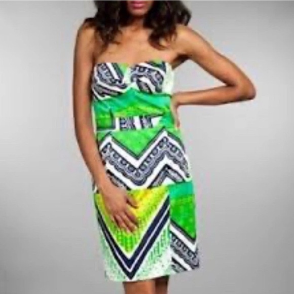 Sz 4 Trina Turk Green & Blue Strapless Sheath Mini Dress Mixed Pattern - Picture 3 of 17